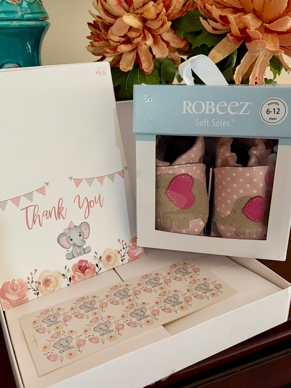 NWT Robeez Little Peanut Crib Shoes and 50 count thank you cards